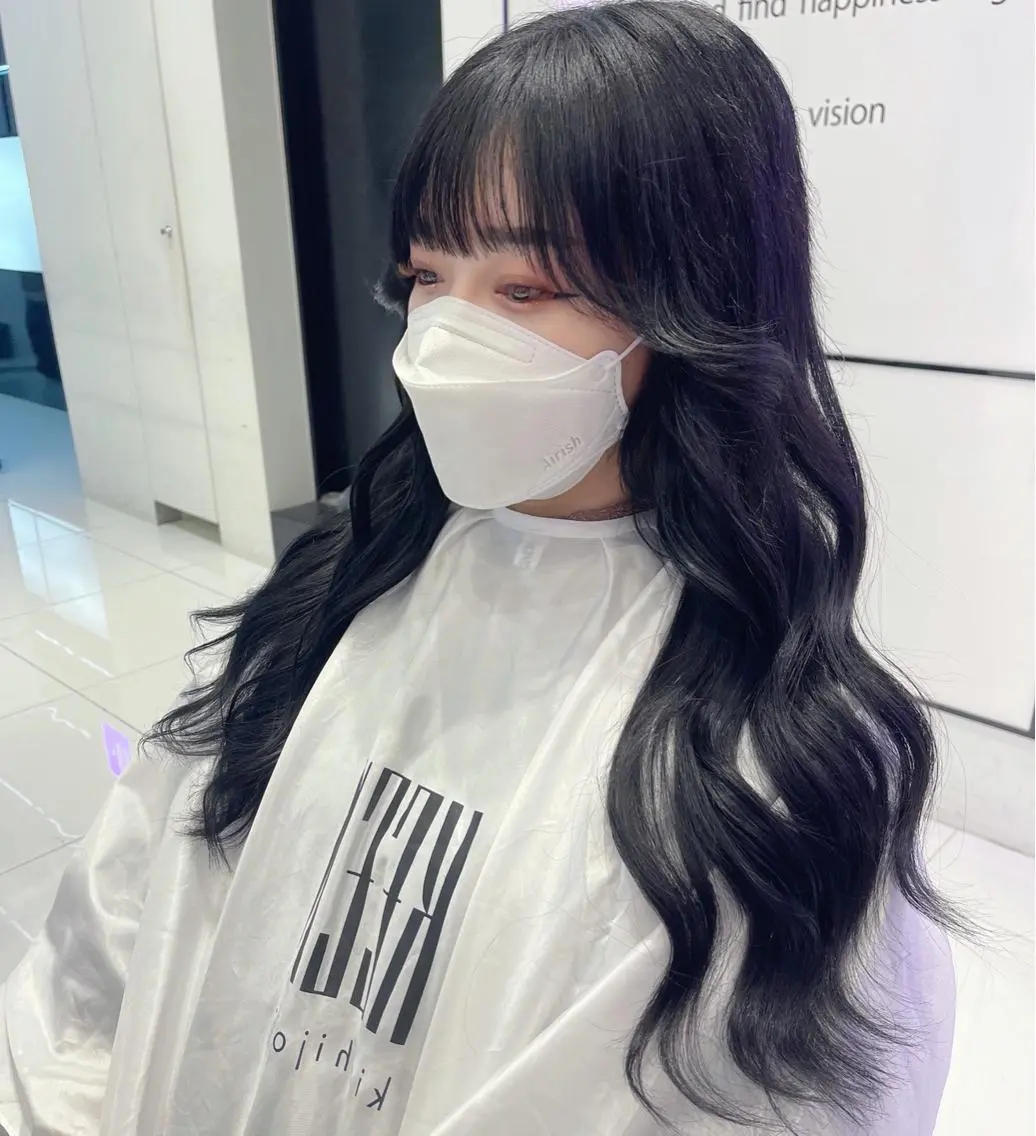 セミロング 顔周りカット カット レイヤーカット🪽 カネコミユのヘアスタイル