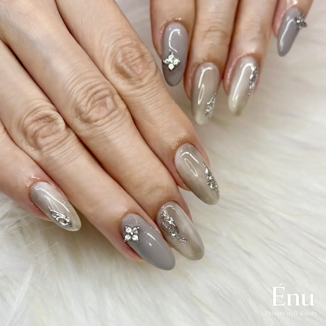 ネイル ニュアンスネイル ℕ𝔸𝕋𝕊𝕌 ⟡𝔸ℤ𝕌𝕄𝔸のネイルデザイン