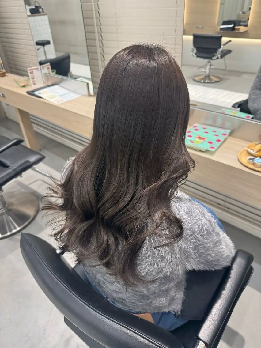 カラー ナカバチ ユイ🌼 Rizm greenのヘアスタイル