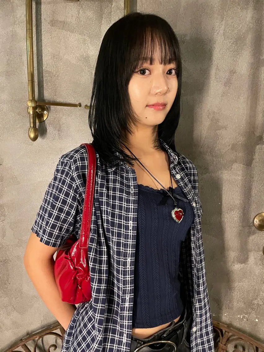ミディアム カラー ヘアカラー 縮毛矯正 トリートメント くびれレイヤー/艶 カラー　MADOKAのヘアスタイル