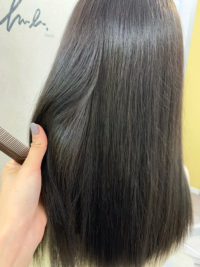 ロング カラー グレージュ オリーブグレージュ オリーブグレー hubhair レイヤー/透明感のヘアスタイル