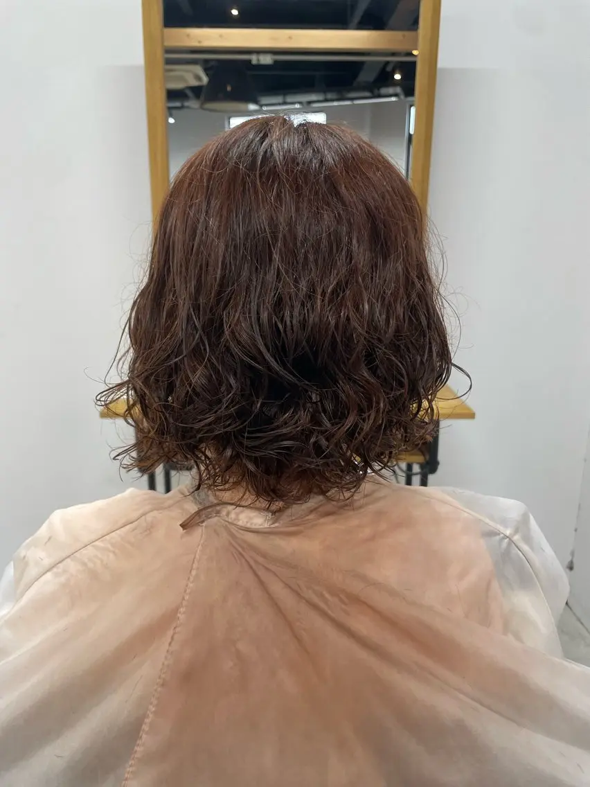 ショート パーマ ボブ 関根 萌花のヘアスタイル