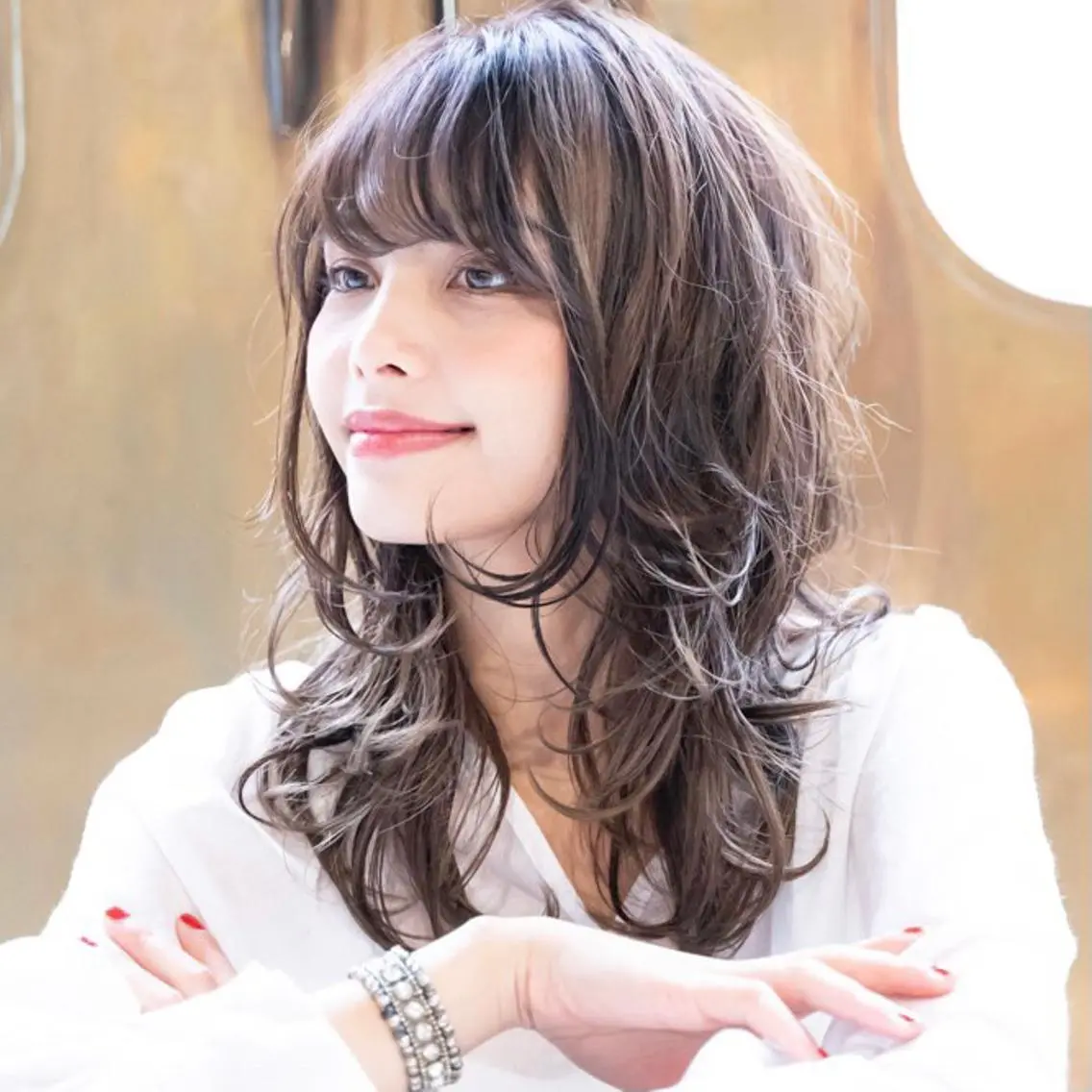 セミロング KAREN🕊️ 大宮美容室のヘアスタイル