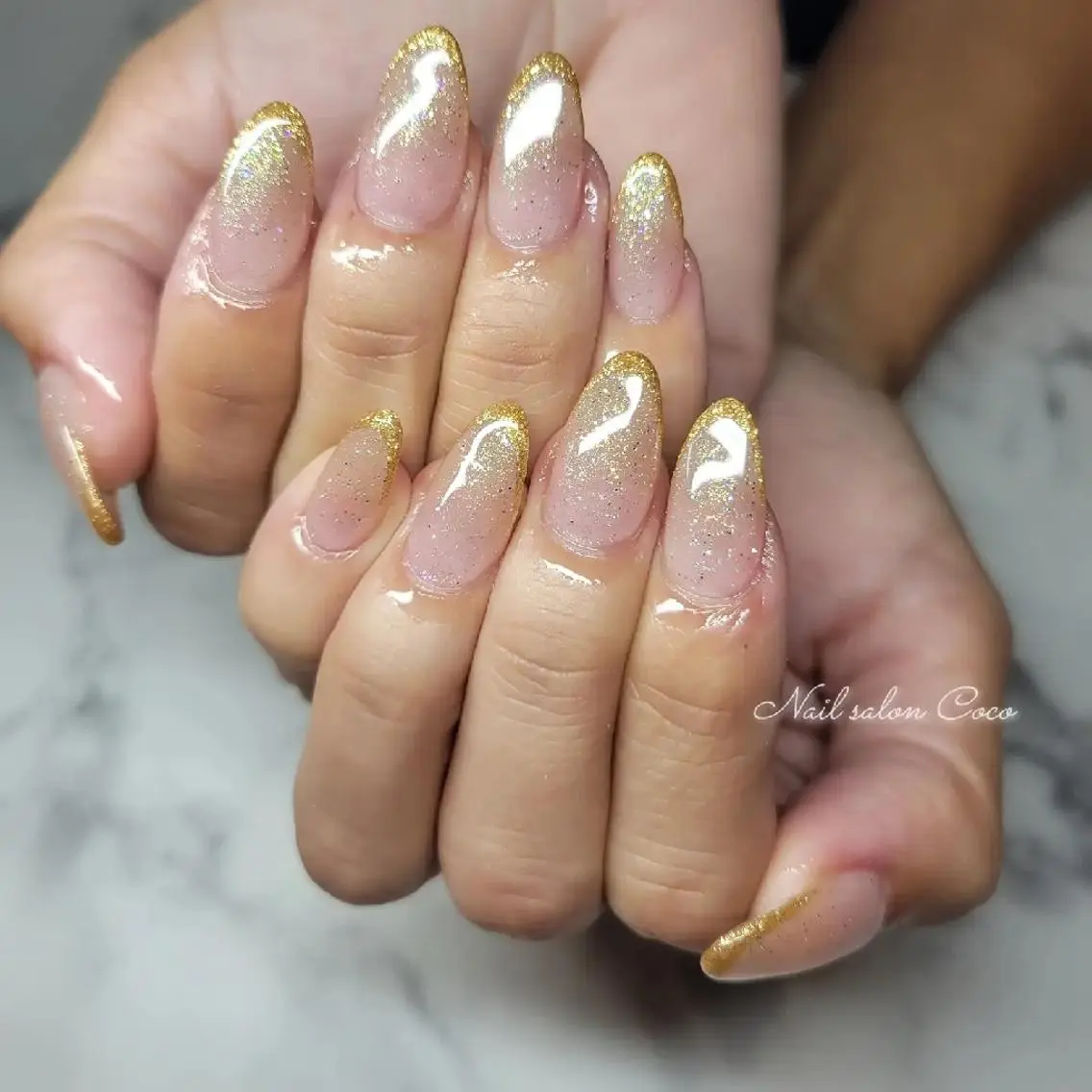 ネイル フレンチネイル ラメ(グリッター) ニュアンスネイル 冬ネイル ハンドネイル Nail salon Coco【溝の口駅】のネイルデザイン