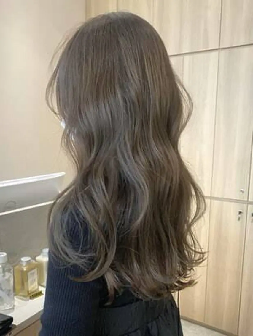 カラー 透明感カラー グレージュ オリーブグレージュ オリーブグレー 髪質改善 ヘアカラー トリートメント Link mili ゆうすけのヘアスタイル