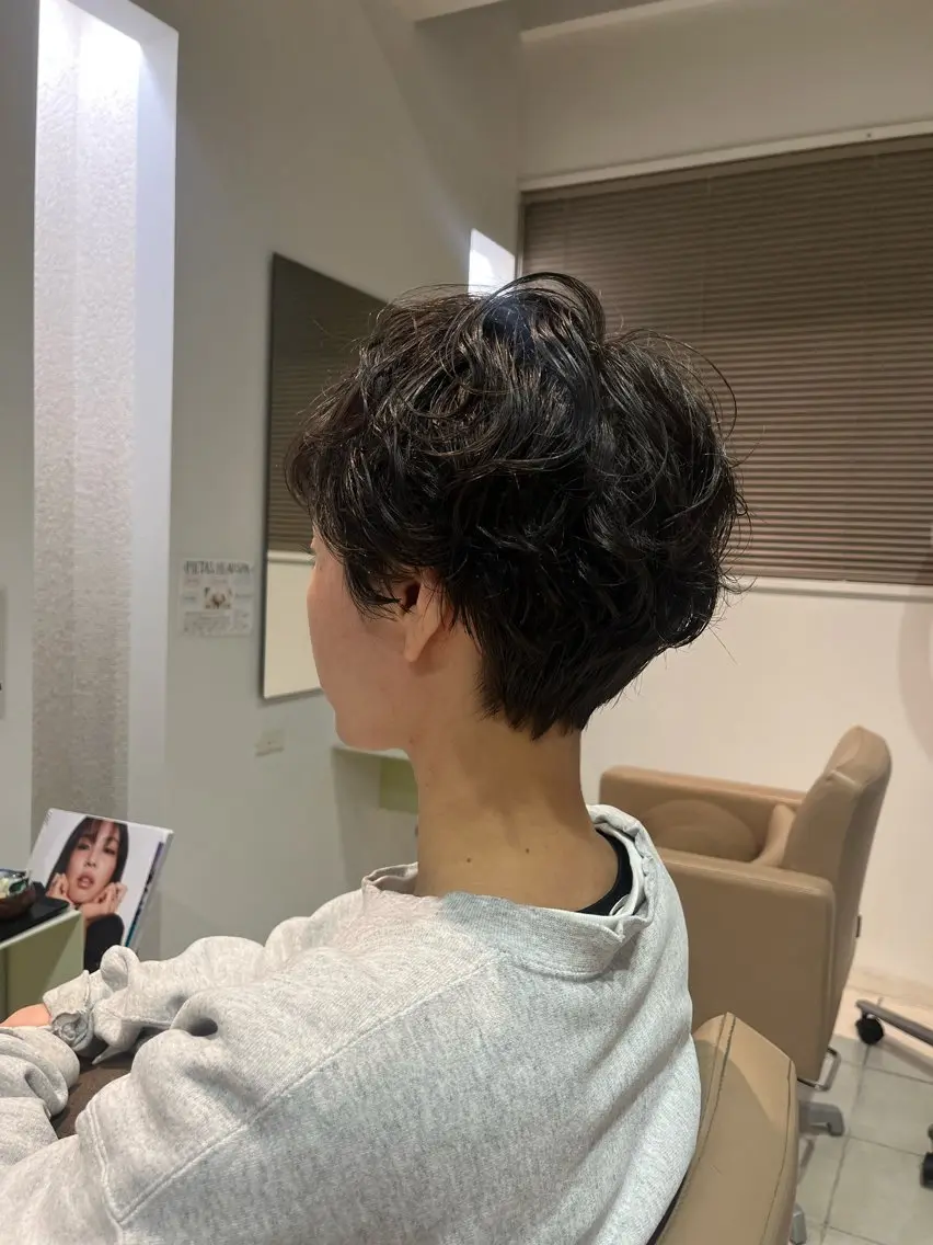 ショート パーマ くせ毛 ショートヘア カット パーマ トリートメント 池田 愛のヘアスタイル