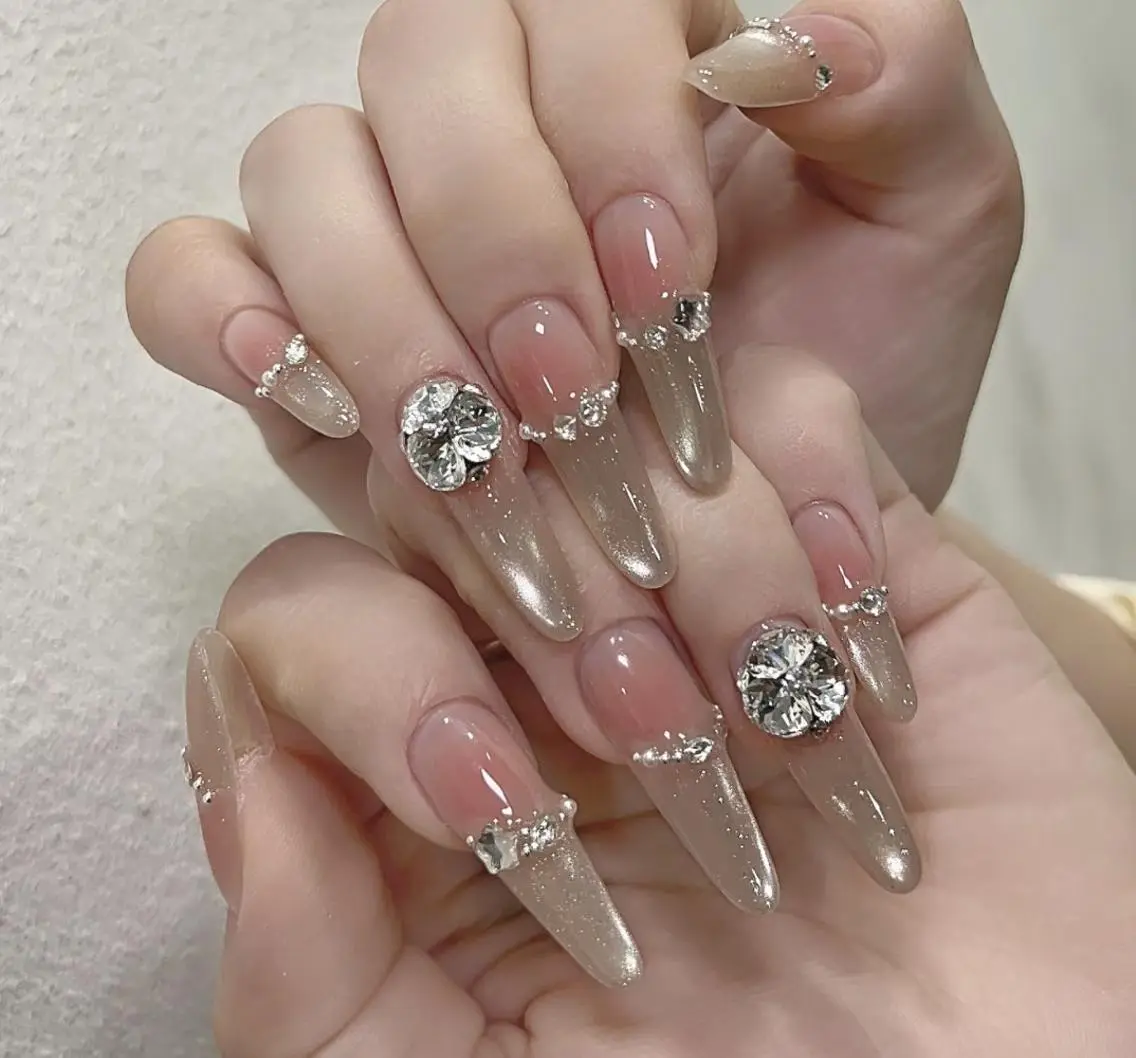 ネイル ハンドネイル ハンドケア 🍑 momo_nailのネイルデザイン