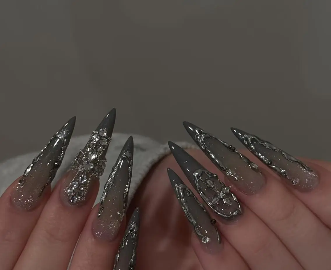 ネイル ハンドネイル 🎀 NaNa_nailのネイルデザイン