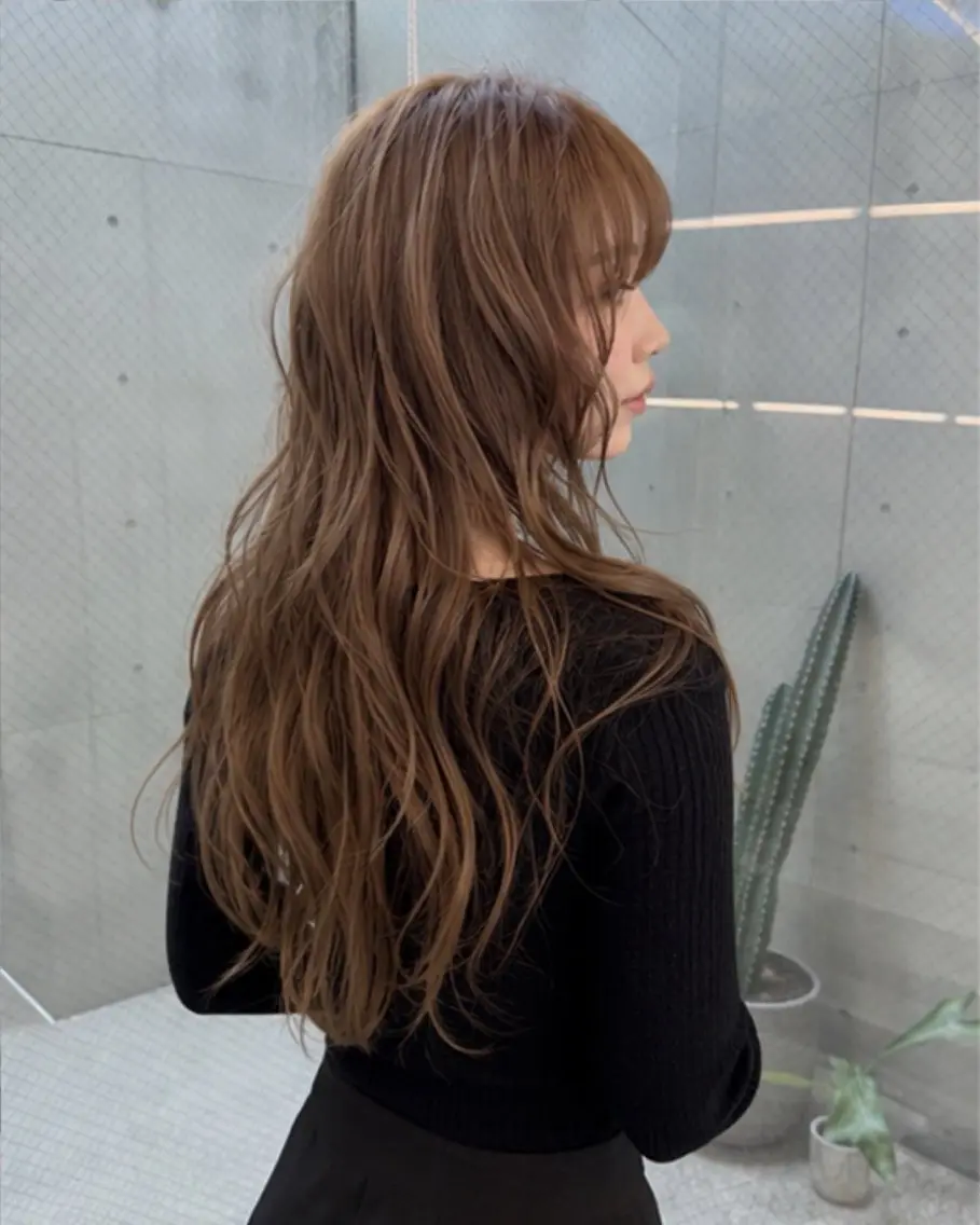 ロング カット ヘアカラー 【Pia】 セナ/ハイトーンのヘアスタイル