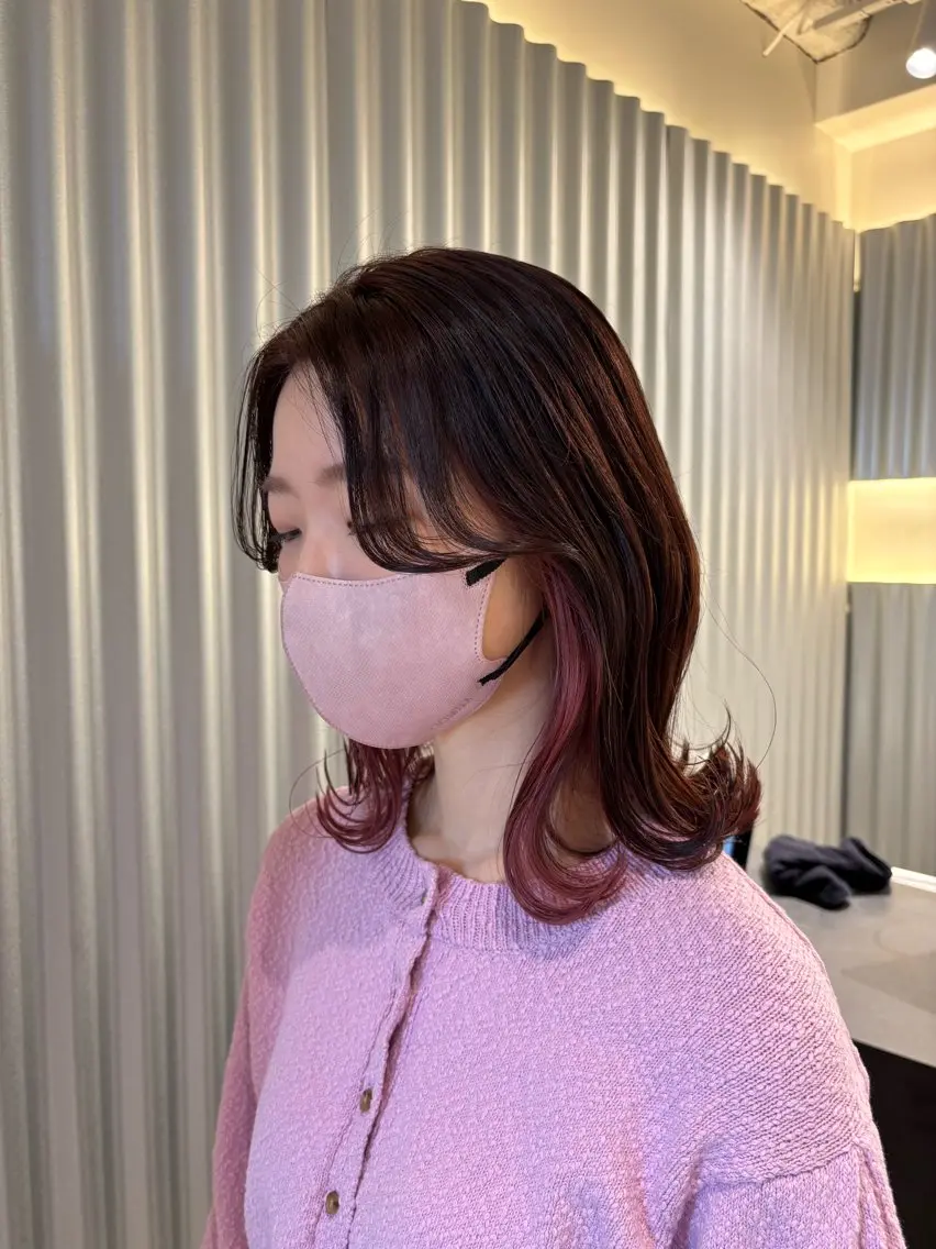 ミディアム カラー パーマ ヘアアレンジ ピンクカラー カット ヘアカラー トリートメント ヘッドスパ ヘアセット 押切 響　のヘアスタイル