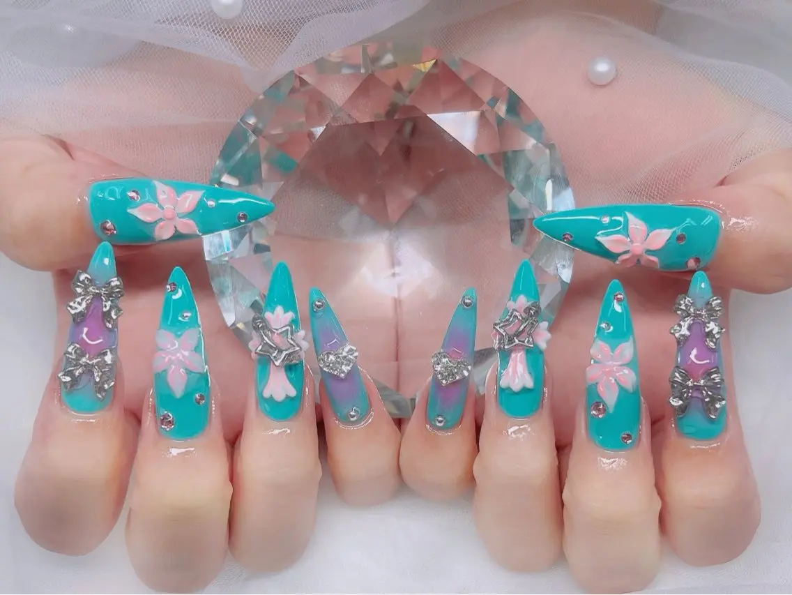ネイル チークネイル ドット フレンチネイル グラデーション 韓国ネイル ハンドネイル Kei Nail 長さ出し 付け放題のネイルデザイン