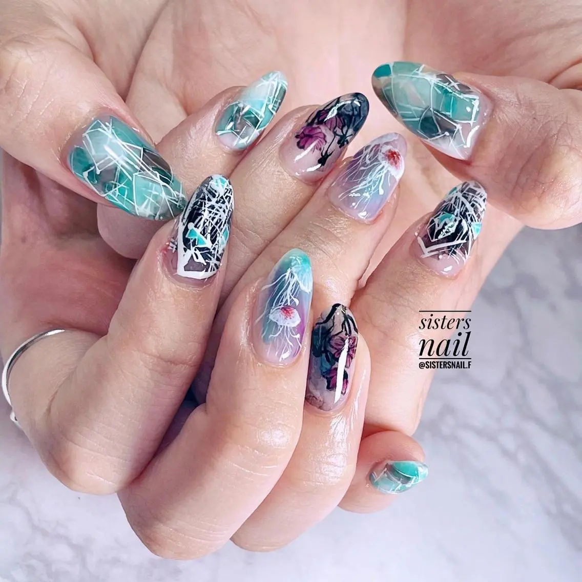 ネイル アートネイル 夏ネイル sisters nail.fのネイルデザイン