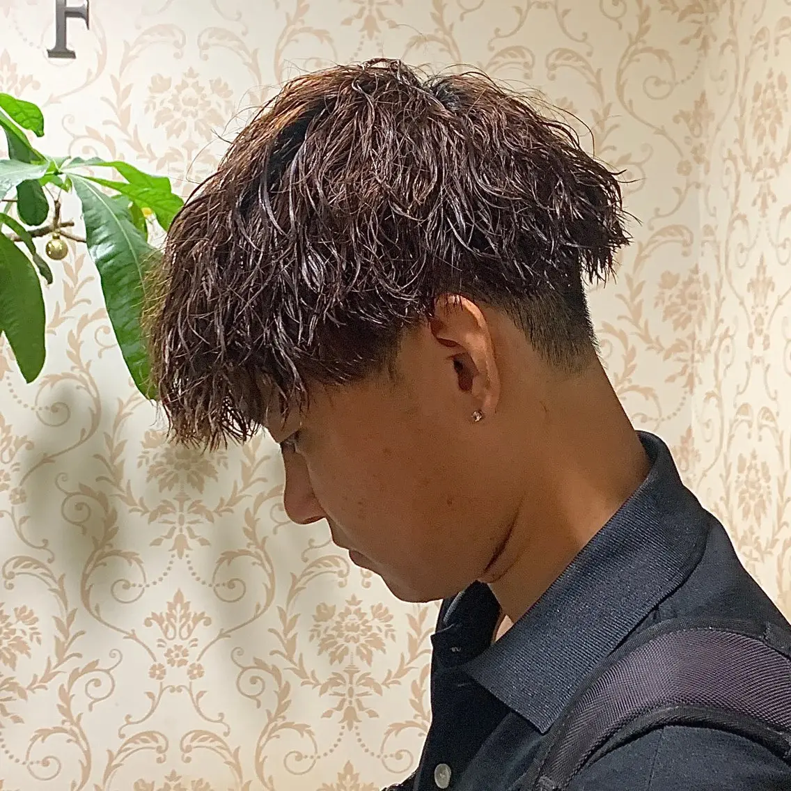 ショート パーマ メンズ カルマパーマ メンズ韓国風 メンズパーマ スペインカール 波巻きパーマ 脱縮毛矯正パーマ メンズパーマ平野渋谷のヘアスタイル