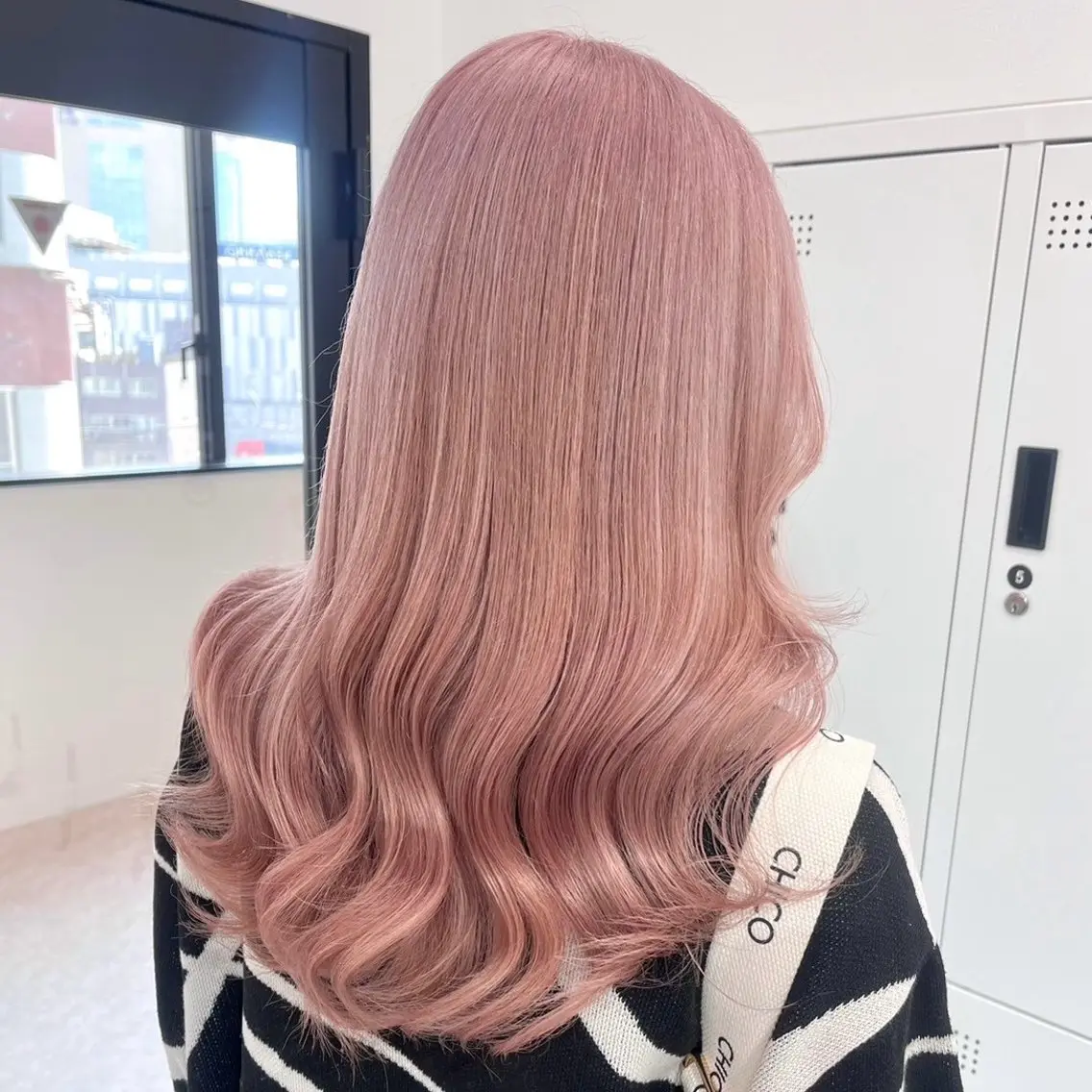 ロング カラー ヘアカラー トリートメント ダメージレスブリーチ RIKU🎨のヘアスタイル
