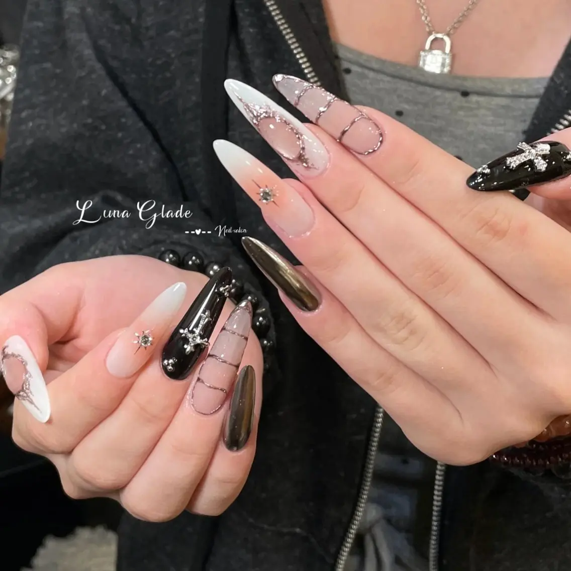 ネイル ハンドネイル Luna Gladeのネイルデザイン