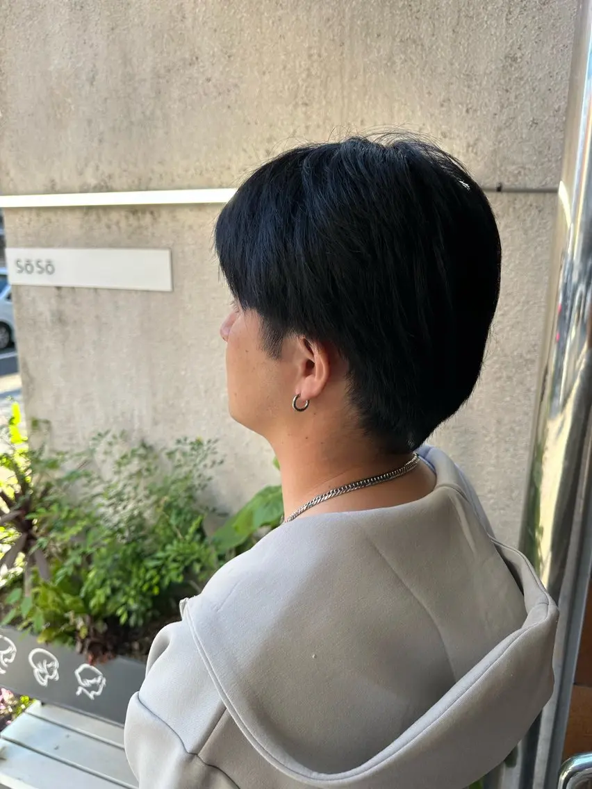 カラー ブリーチ ネイビーカラー ブリーチなしカラー 増田 百花のヘアスタイル