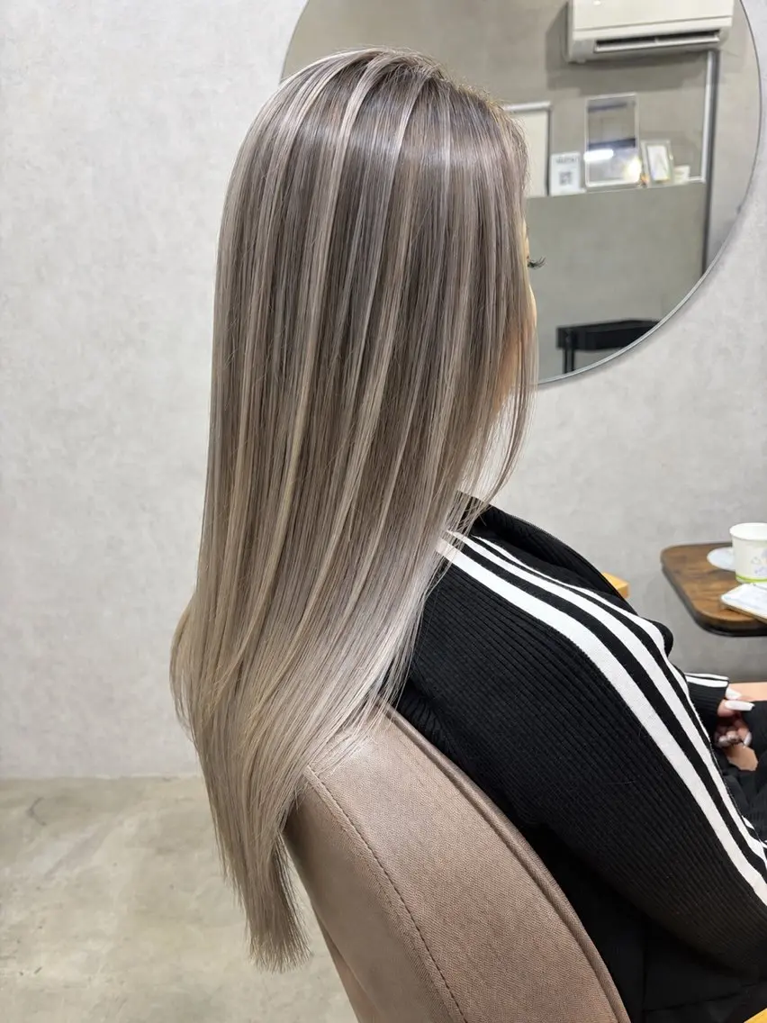 ロング レイヤーカット ヘアカラー トリートメント AiM エイム　韓国レイヤーのヘアスタイル