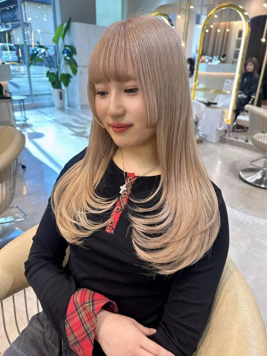ロング カラー カット ヘアカラー トリートメント Akane レイヤー/艶カラーのヘアスタイル