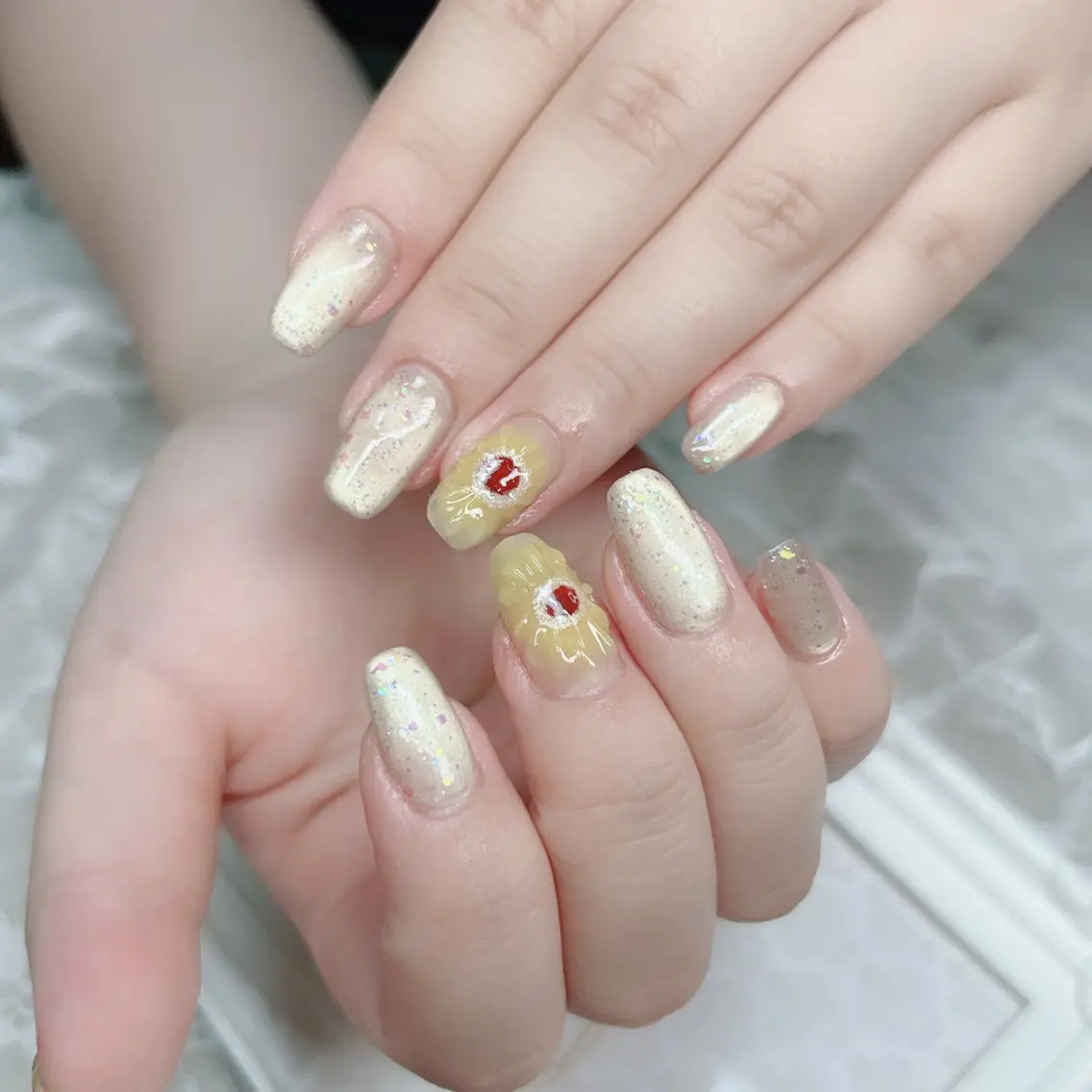 ネイル ハンドネイル 山田 彩花のネイルデザイン