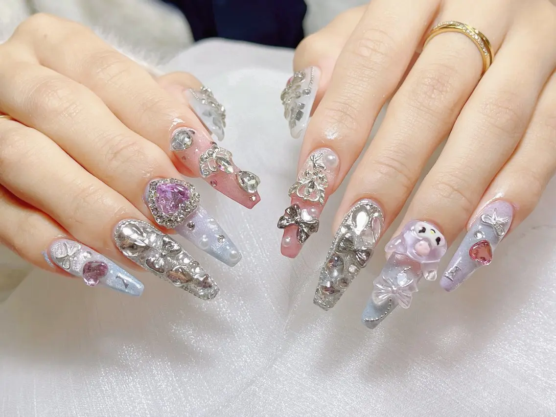ネイル ハンドネイル 🎀ネイルサロン エクラYUI🎀のネイルデザイン