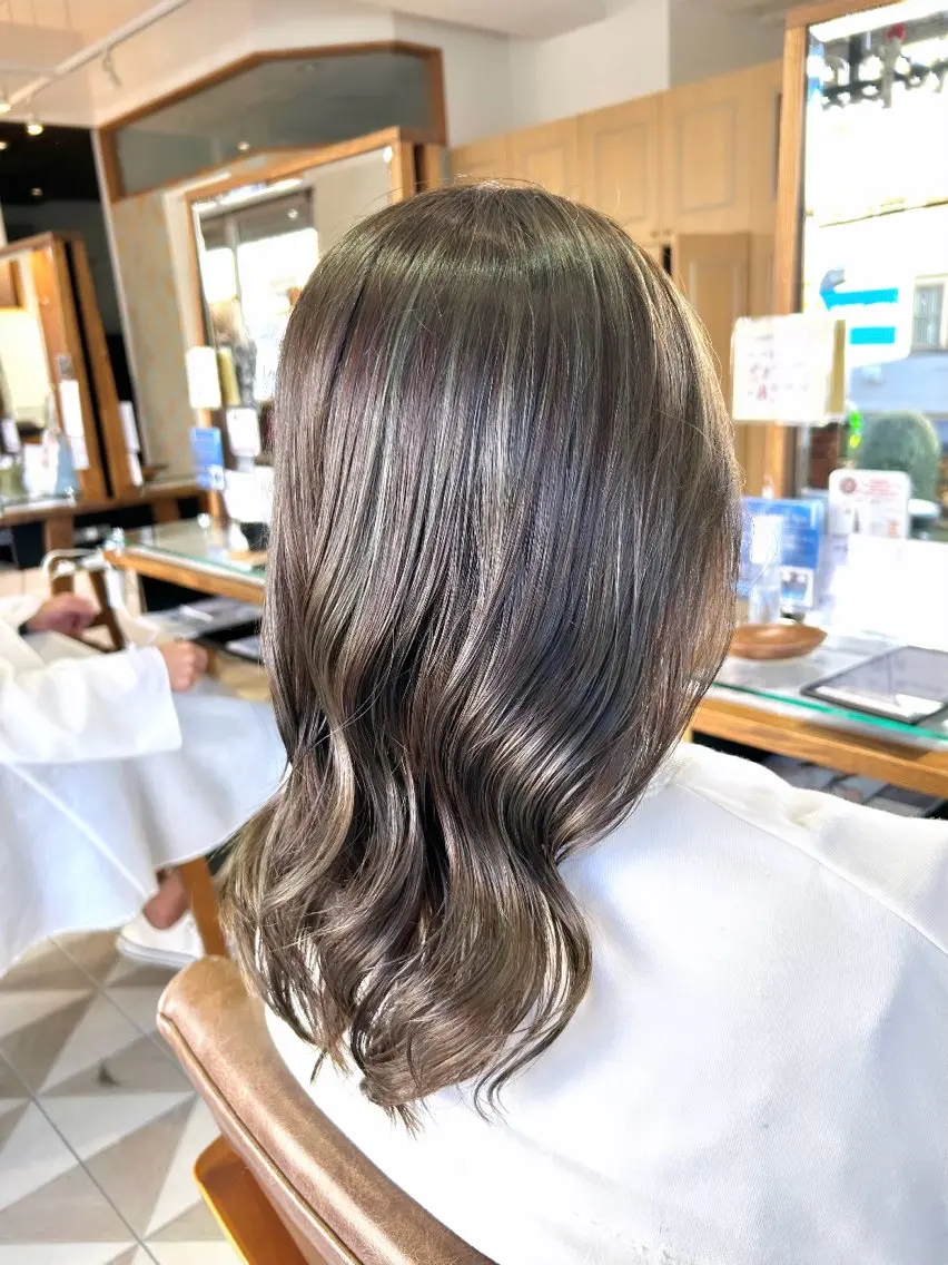 セミロング カラー ヘアアレンジ カット ヘアカラー 吉水 彩乃 /ボブ/艶感カラーのヘアスタイル
