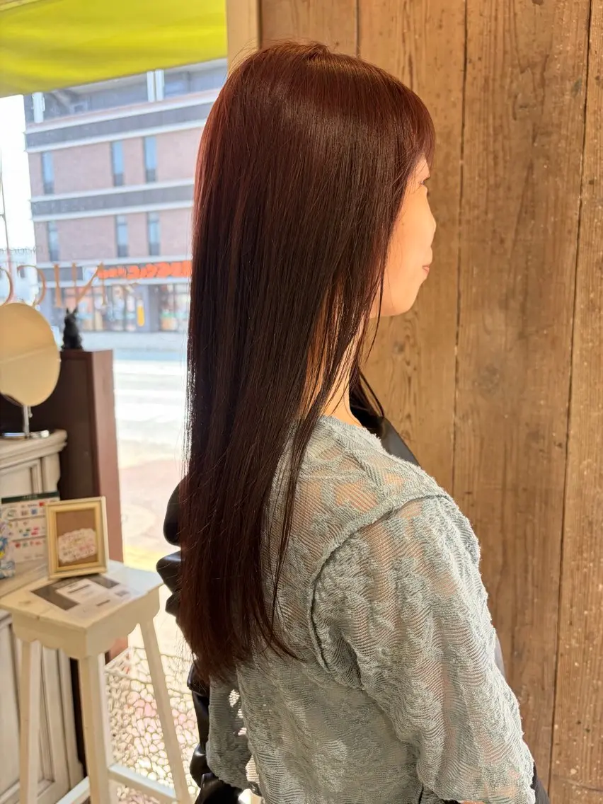 ロング カット ヘアカラー NICCOLO室見 Erinaのヘアスタイル