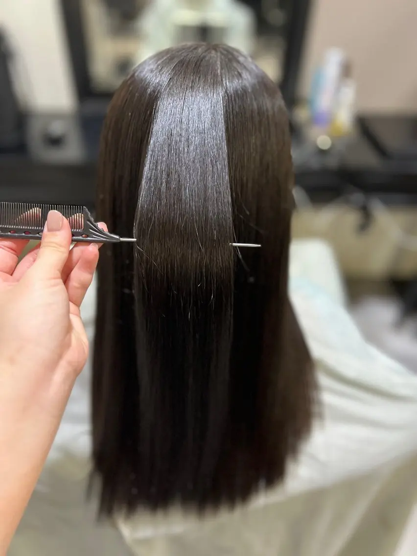 ロング 縮毛矯正 疋田 玲央のヘアスタイル