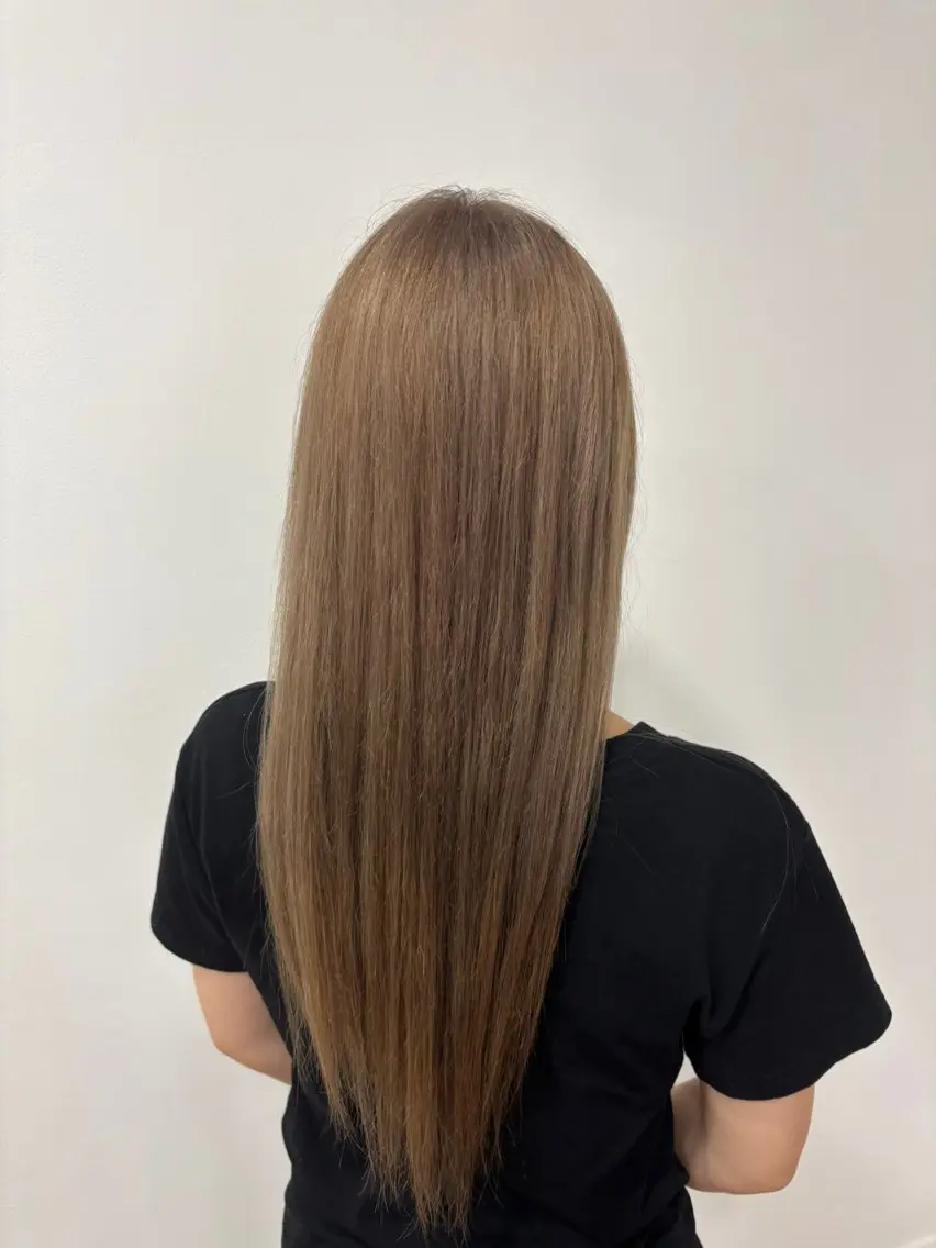 カラー ベージュカラー ダブルカラー ミルクティーベージュ HEADS MARIKAのヘアスタイル