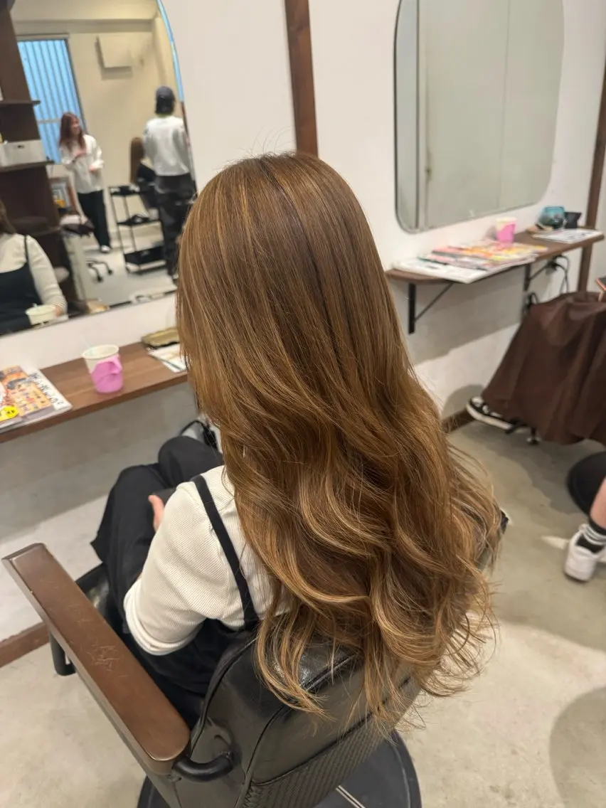 カラー ROUIS honokaのヘアスタイル
