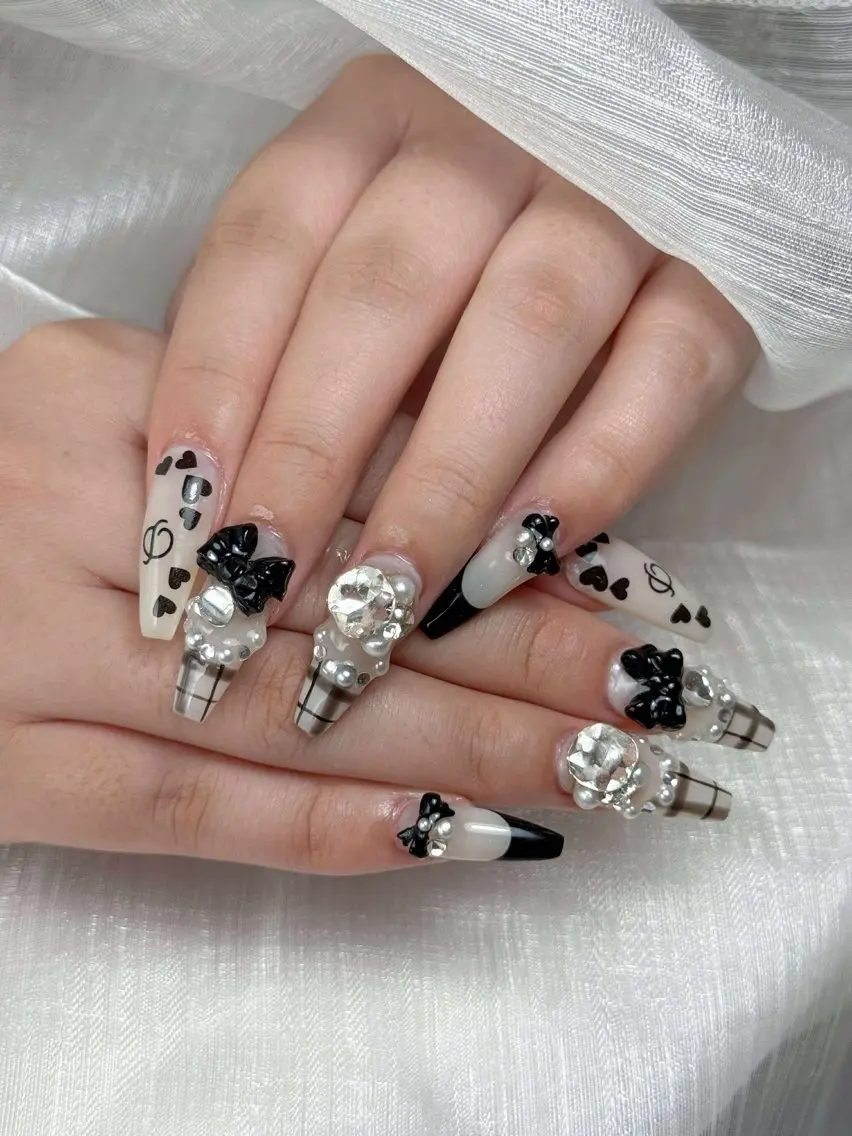 ネイル アートネイル 成人式 ジェルネイル ニュアンスネイル 夏ネイル Nie Nail Shinokuboのネイルデザイン