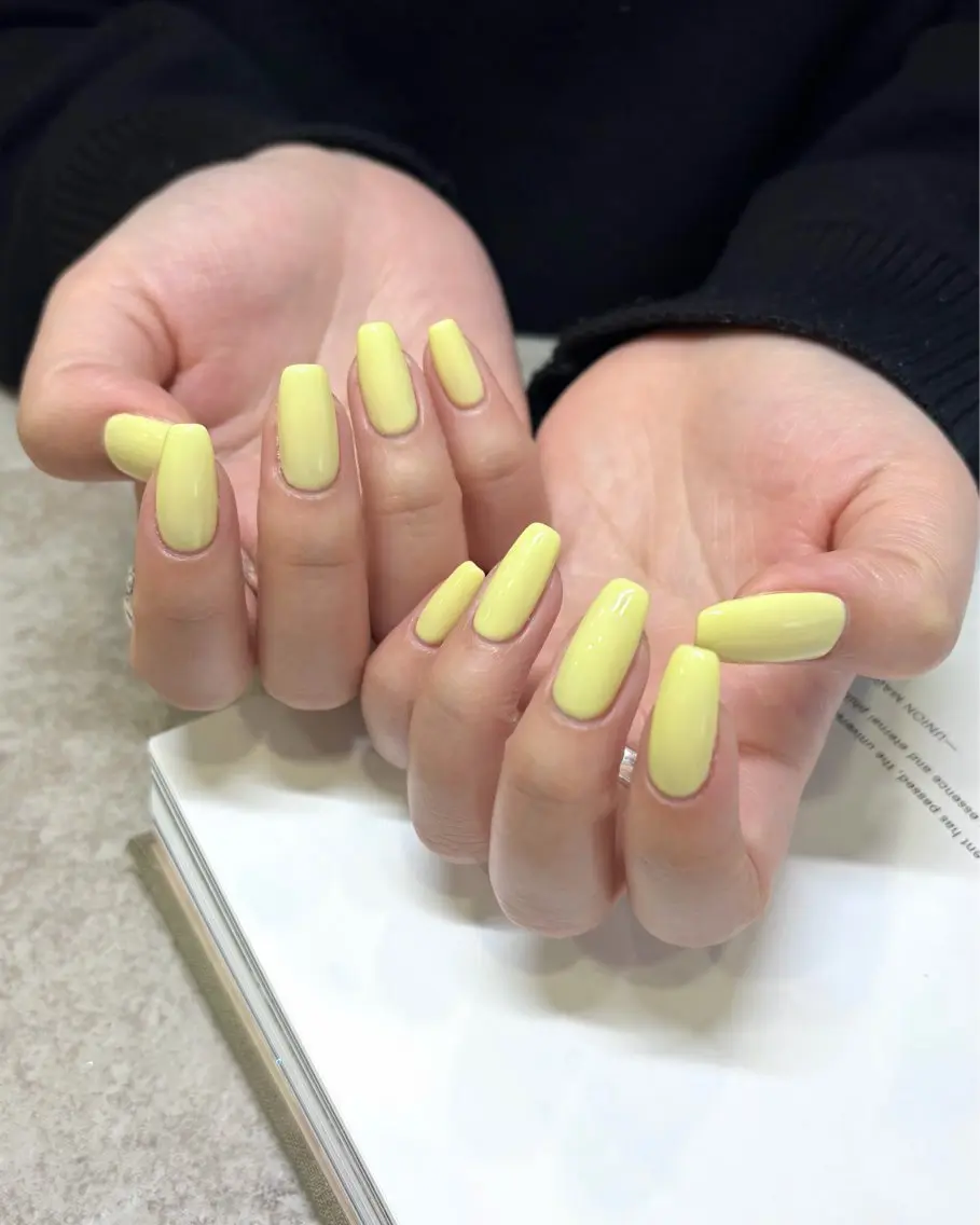 【初回オフ無料】ワンカラー💎100色の内2色選べます✨シンプル/うる艶で美しいナチュラルカラーも◎の写真