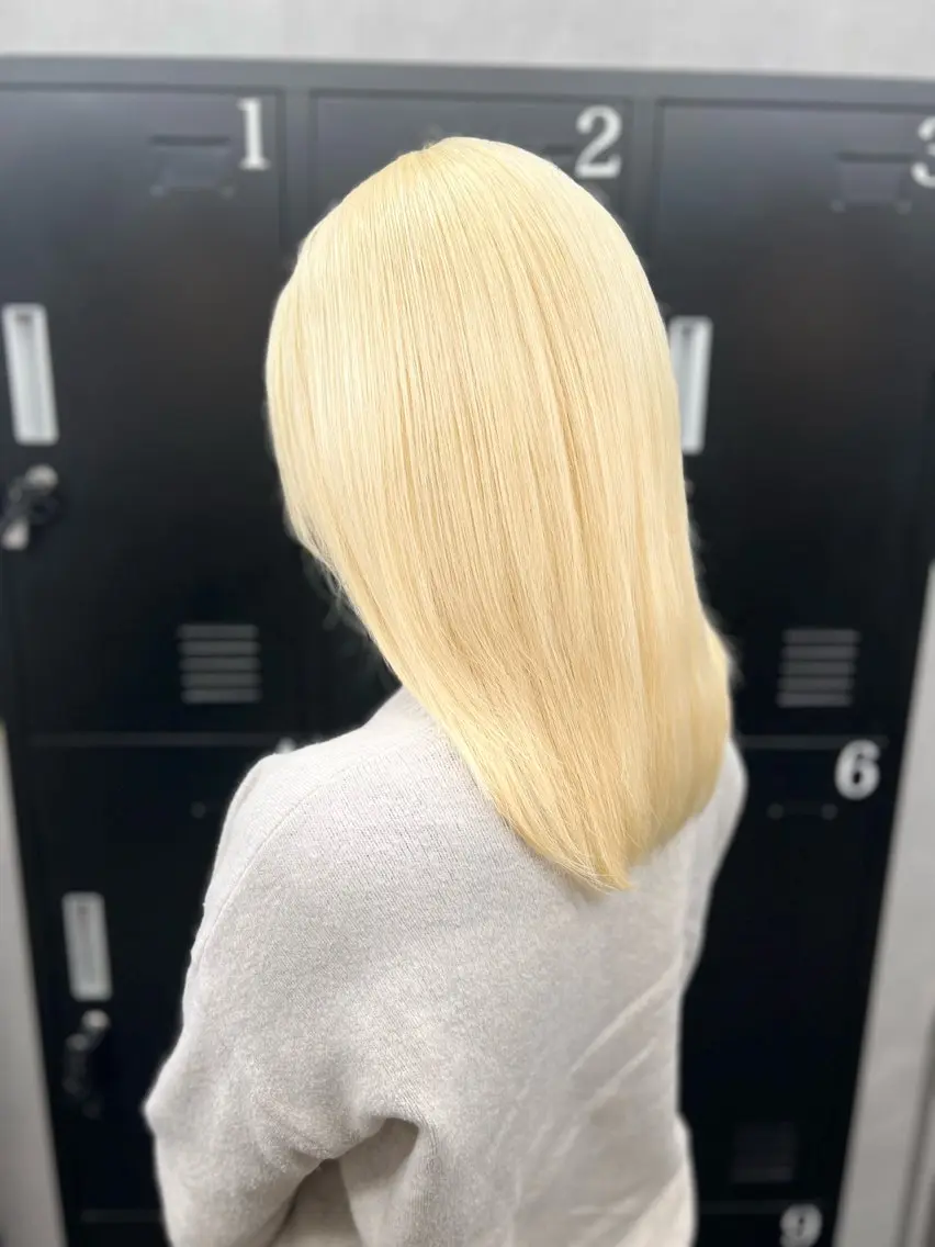 ロング カラー 抜きっぱなしブロンド ブロンド ホワイトブロンド カット ヘアカラー 透明感カラー特化🫧 🦋栗原🦋のヘアスタイル