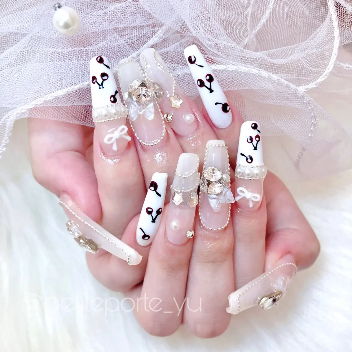 【 オフ無料🌟 】長さだし10本+ダメージケア持ち込み10本アート💅🏻💖パーツ付け放題🌈💎✨の写真