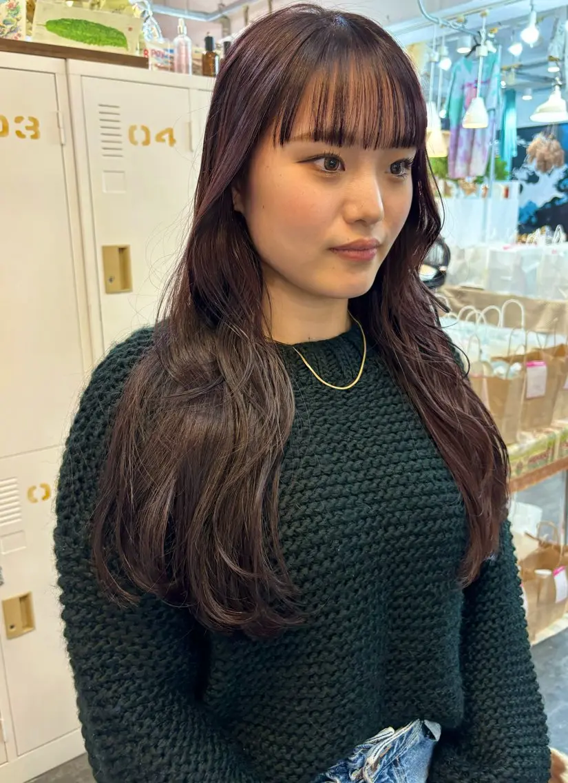 ロング カラー ラベンダーカラー LOMARLIE JURIAのヘアスタイル