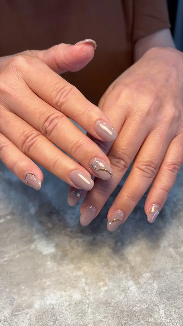 セミロング ハンドネイル Ne.nail Ainaのネイルデザイン