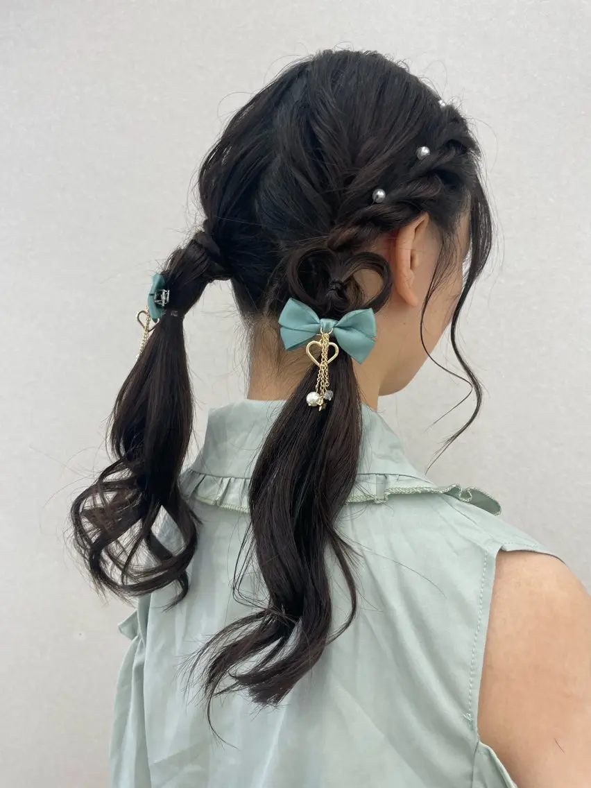 ロング ヘアアレンジ ツインテール CARELLY Rukaのマツエク・マツパデザイン