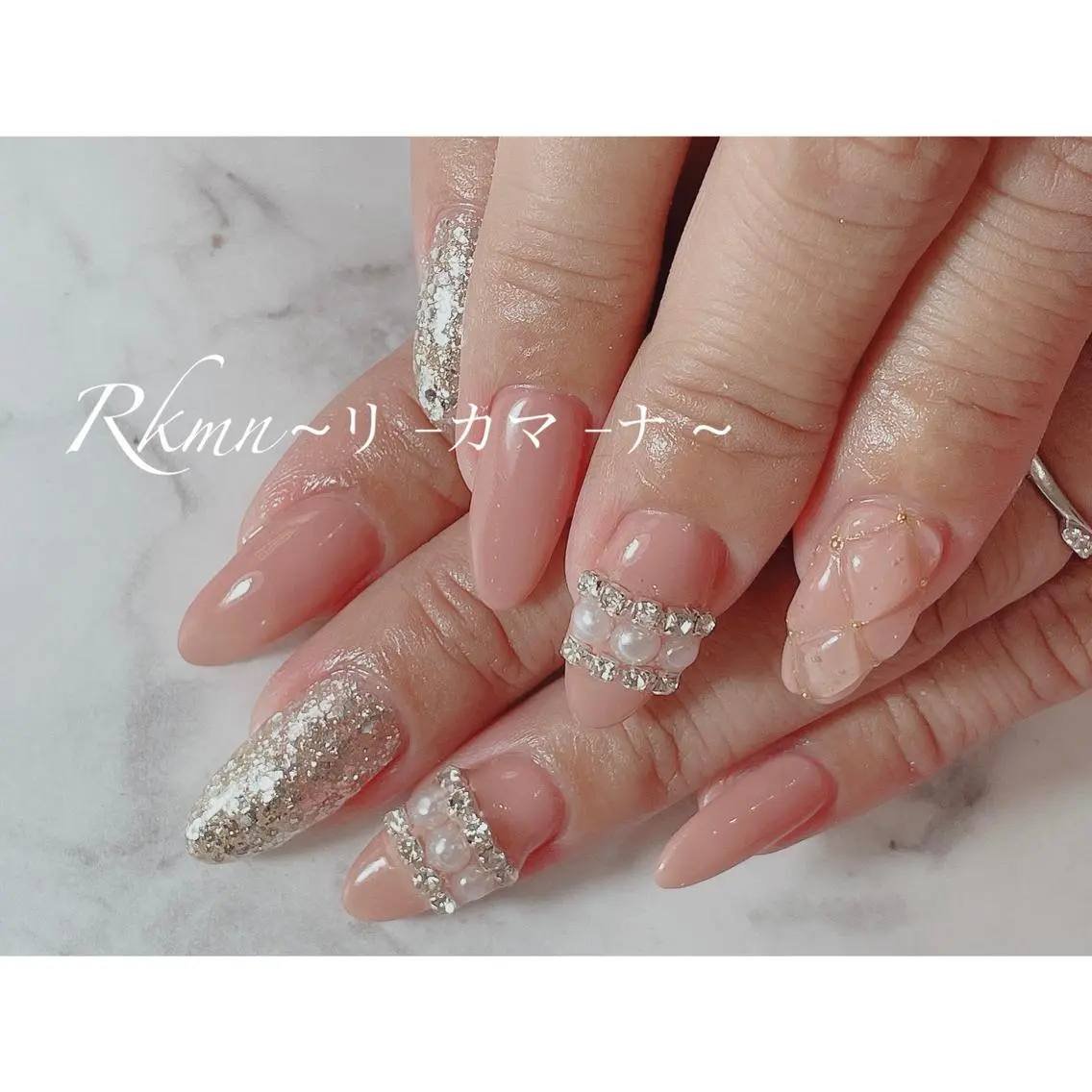 ネイル アートネイル キラキラネイル ラメ(グリッター) 春ネイル ストーンネイル ハンドネイル フットネイル ハンドケア Rkmn ~リ-カマ-ナ~のネイルデザイン