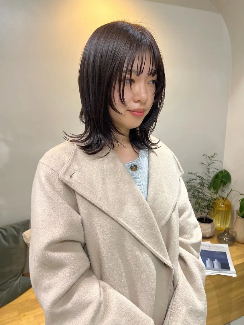 カラー 山田 若葉のヘアスタイル