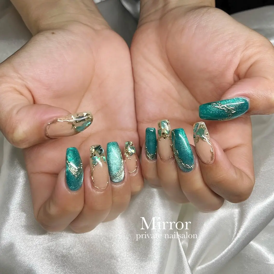 ネイル nailsalon Mirrorのネイルデザイン