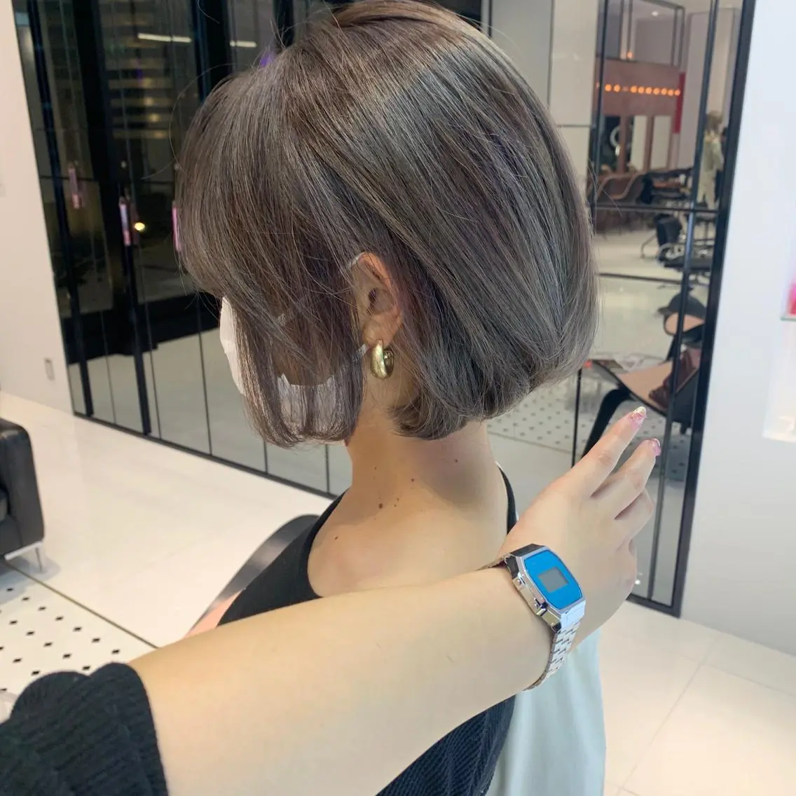 ショート カラー グラデーションカラー グレージュ ハイライトカラー ハイライト ハッシュカット /MANAMIのヘアスタイル