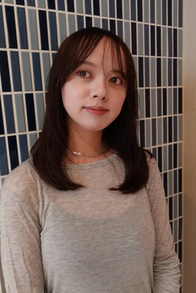 カラー 山村 恋姫のヘアスタイル