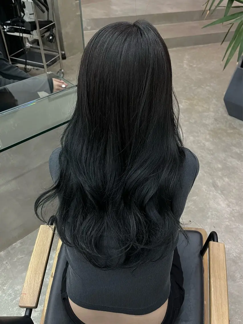 ロング XIA AIMIのヘアスタイル