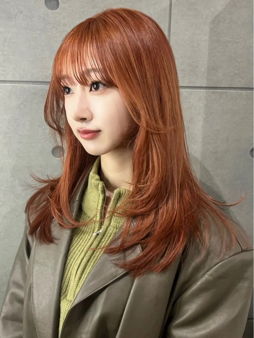 セミロング カラー カット ヘアカラー misato 🤍のヘアスタイル