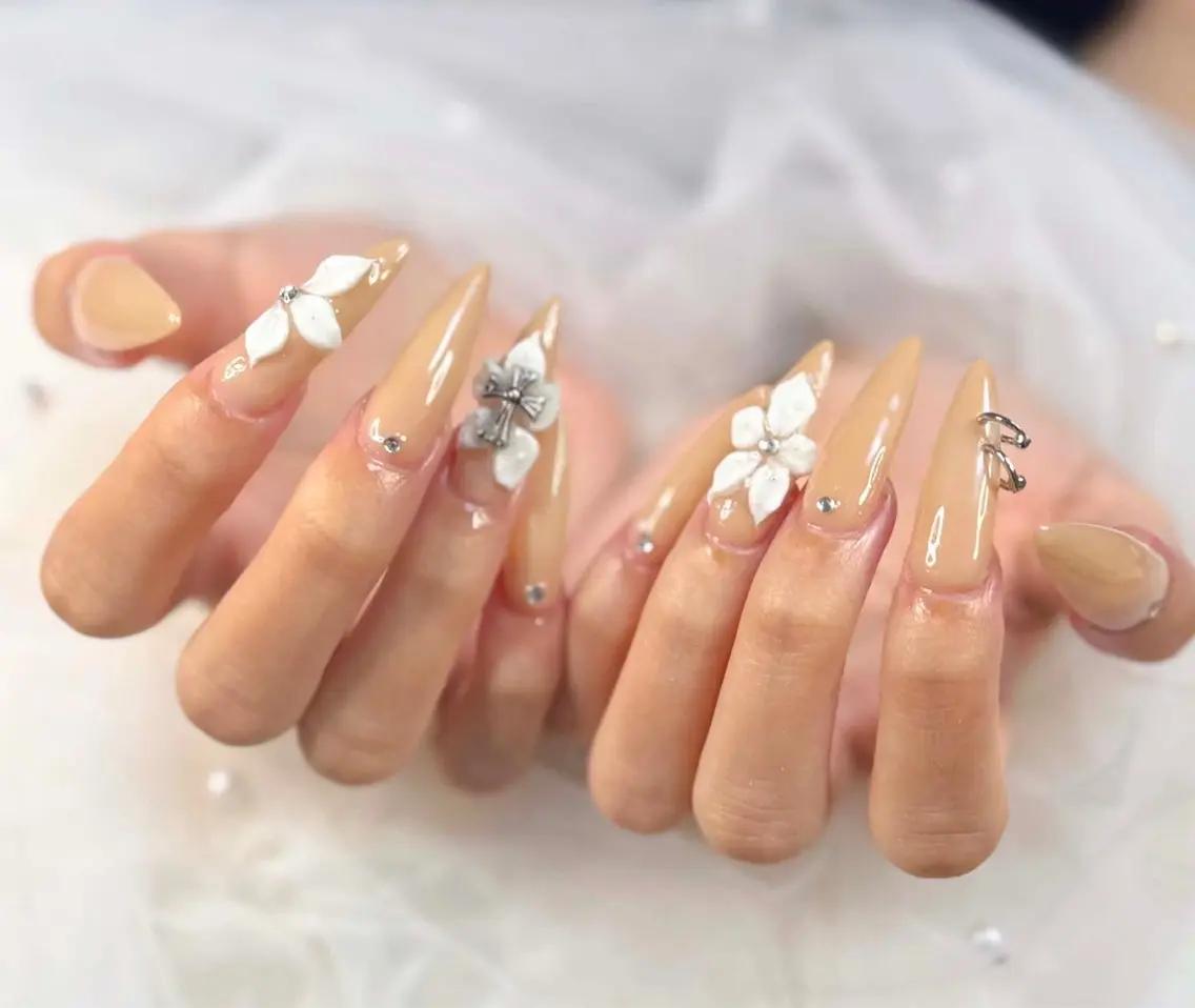 ネイル ハンドネイル ハンドケア RuBy Nail93のネイルデザイン