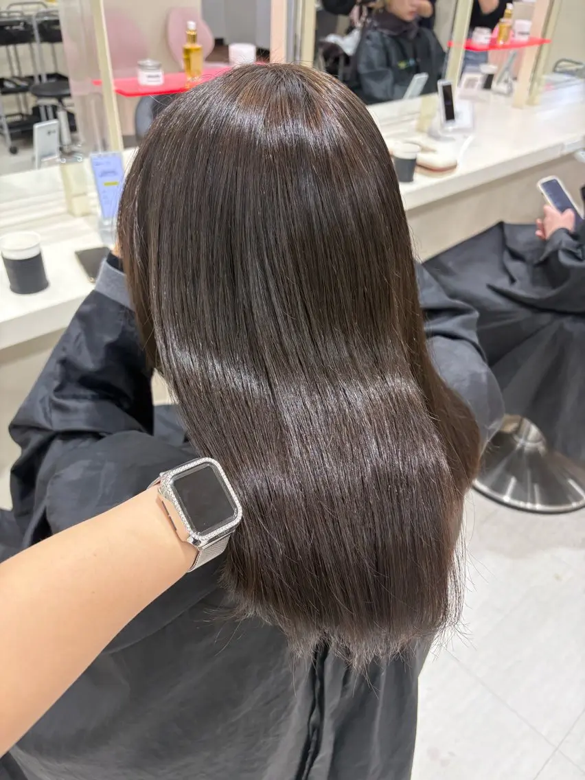 ミディアム カラー ヘアカラー トリートメント 💟RINNA 艶カラー💟のヘアスタイル