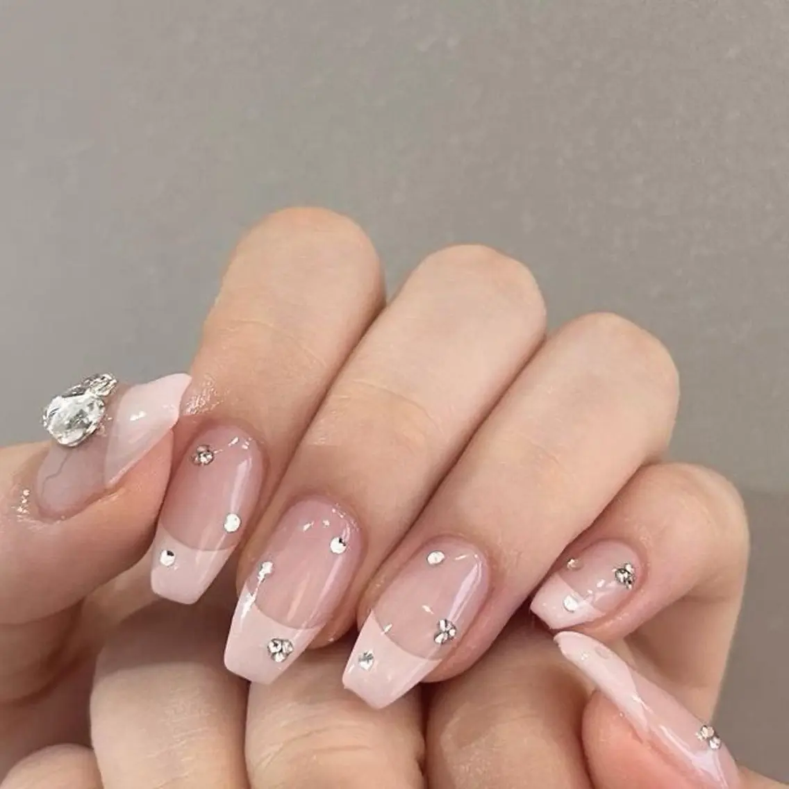 ネイル マグネットネイル ミラーネイル ニュアンスネイル ネイルチップ 冬ネイル Lee Nailsのネイルデザイン