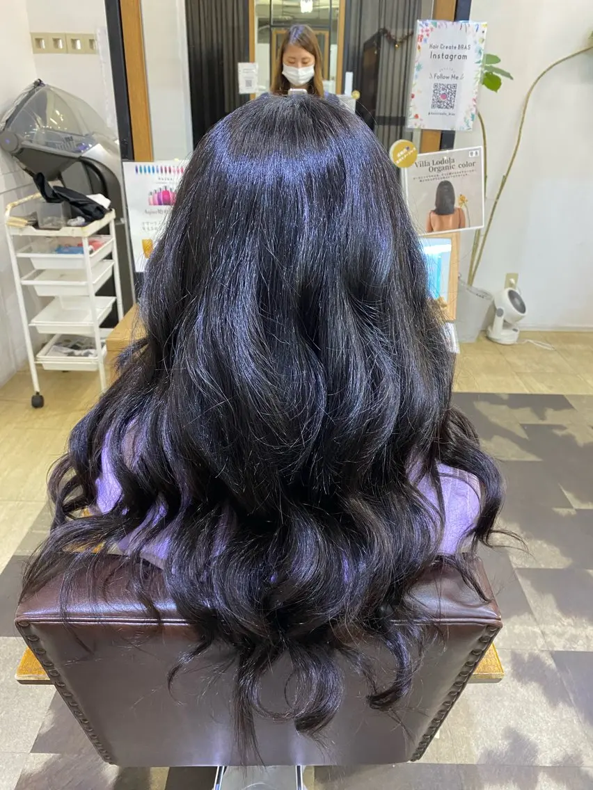 ロング シールエクステ エクステ BRAS ナカガワのヘアスタイル