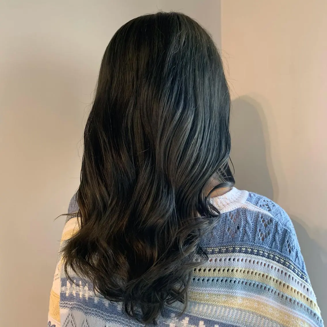 セミロング カラー ヘアアレンジ セミロングパーマ バレイヤージュ ダブルカラー グラデーションカラー ハイライトカラー カット ヘアカラー トリートメント Luana / 公式 / 大通のヘアスタイル
