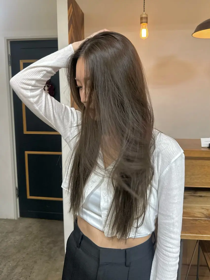 ロング ヘアカラー トリートメント NAGISA髪質改善 &透明感カラー🪞のヘアスタイル