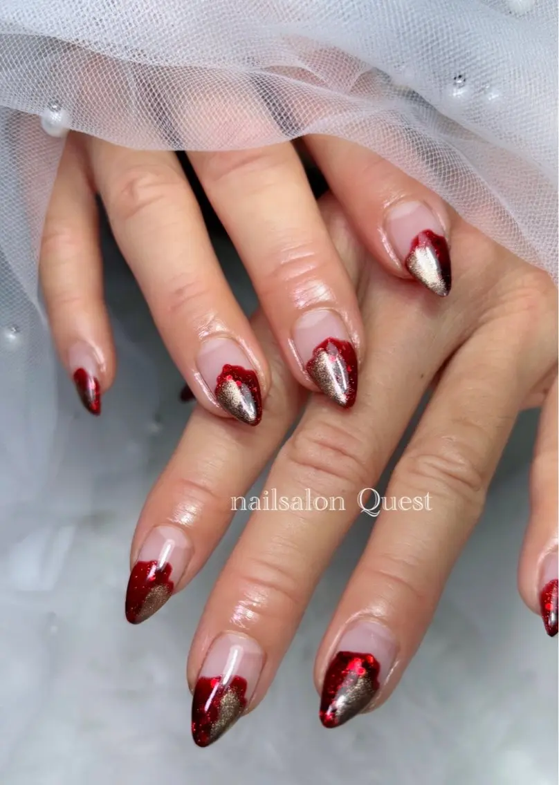 ネイル ゴールド ゴージャス ラメ(グリッター) ミラーネイル 赤色 nailsalon Questのネイルデザイン